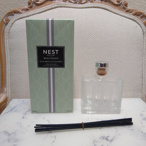 EMPTY Reed Diffuser Vase Wild Mint & Eucalyptus Bottle 5.9oz Deco Design - Picture 1 of 7